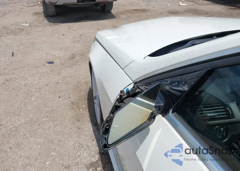 2011 Mercedes-Benz E 550 из США, поврежденный, VIN WDDHF7CB9BA280544